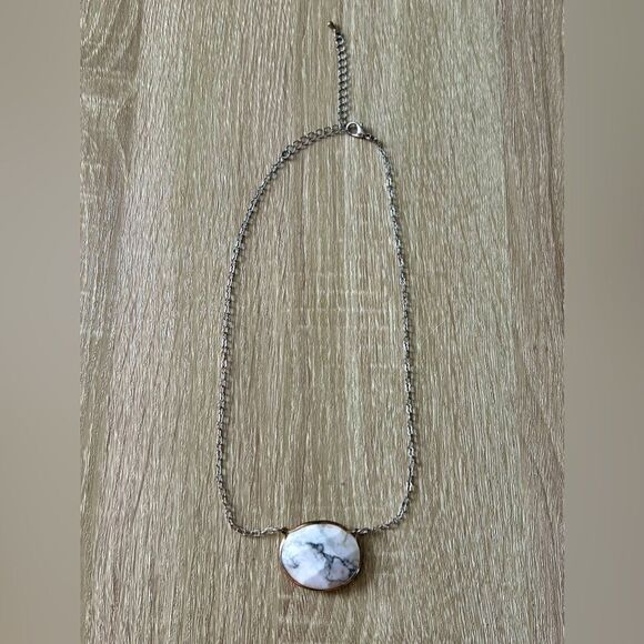 NWOT … Crackled Stone Pendent Necklace - Picture 1 of 2
